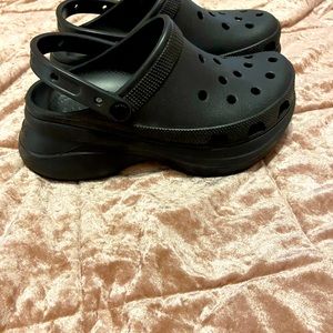 Bae Crocs